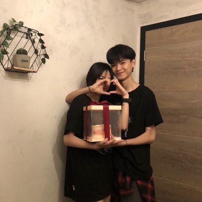 皮:今天是世界恋爱日！！#三人情头#［爱苒］