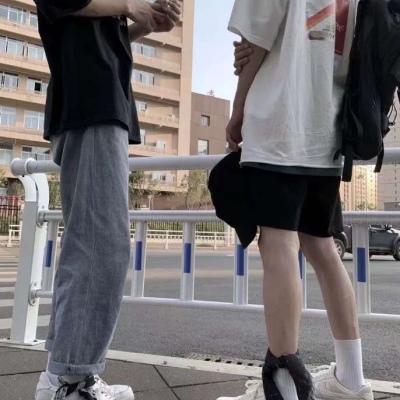 礼貌拿图。