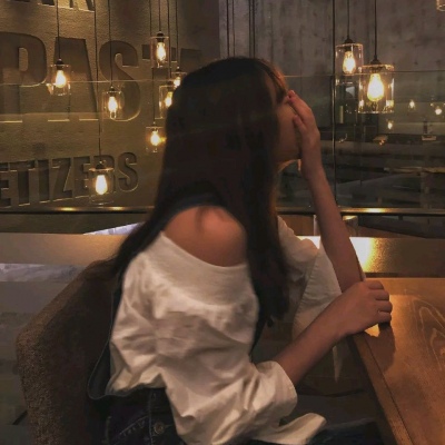 一对两张时尚潮流风真人情头.你有新的恋爱订单 请及时收取我.