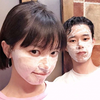 一对两张时尚潮流风真人情头.你有新的恋爱订单 请及时收取我.
