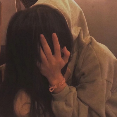 我不想喜欢一个身边全是女孩子的男生