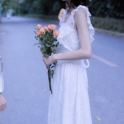 我不想喜欢一个身边全是女孩子的男生