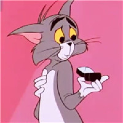 草莓酱:猫和老鼠。
