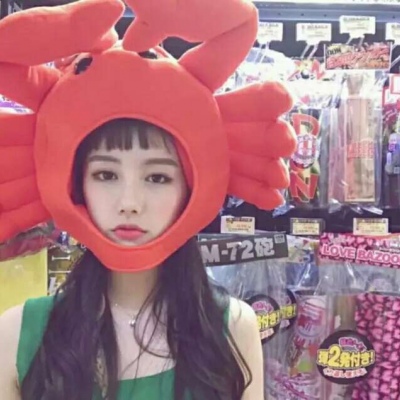 安奈 原宿风真人情头 用尽年少时的青春爱你 便拿余生的苍生来忘你