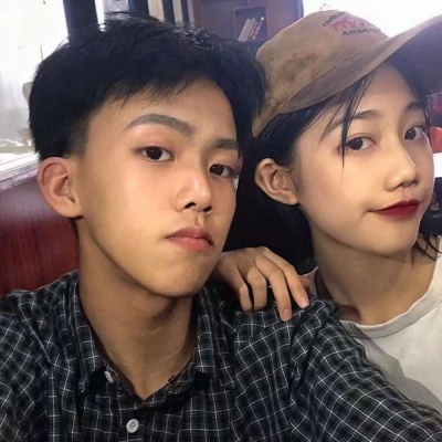 林杦/精选一对两张情侣头像   二转QQ兴趣部落  V.乔乔