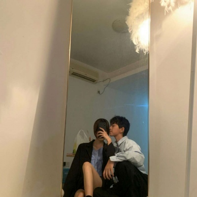 念七 一对两张情侣真人头像