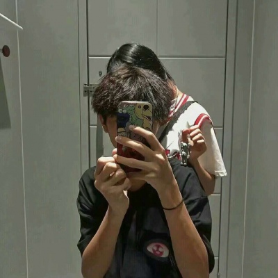 祝有人喝了酒眼睛亮闪闪给你讲浪漫和爱