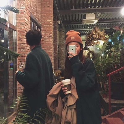 甜词 超拽的一对两张情侣头像鸭  希望今晚的梦有酸奶 蛋糕 薯条 还有你