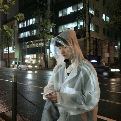 甜词 超拽的一对两张情侣头像鸭  希望今晚的梦有酸奶 蛋糕 薯条 还有你