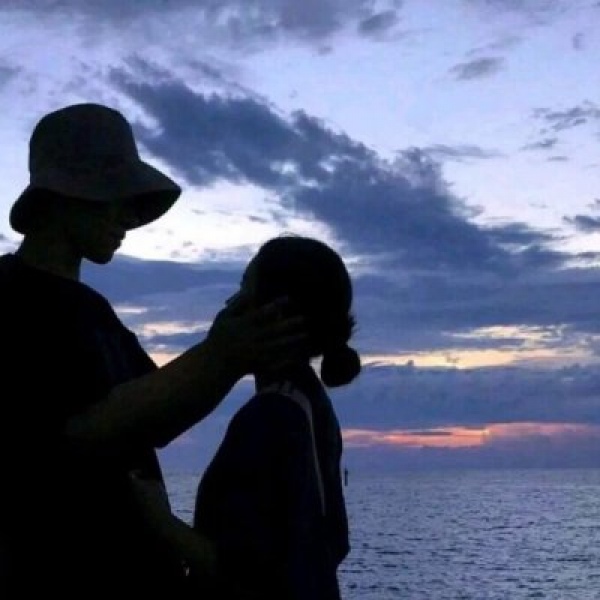 安妤/唯美校园风情头/爱情就是这样，希望得到，又害怕失去