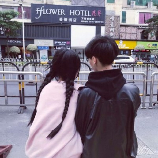 安妤/唯美校园风情头/爱情就是这样，希望得到，又害怕失去