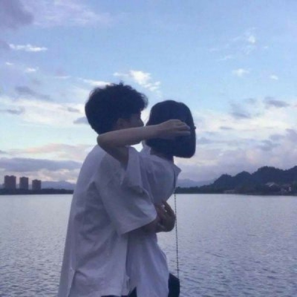 安妤/唯美校园风情头/爱情就是这样，希望得到，又害怕失去
