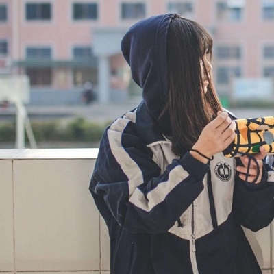 冷澈：情侣头像/慢性?难哄?敏感?多疑?心软?供不起?别靠近//sxc
