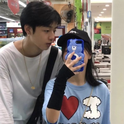 个性超甜情侣头像 / 别人问我喜欢的人是什么样我就又要开始形容你