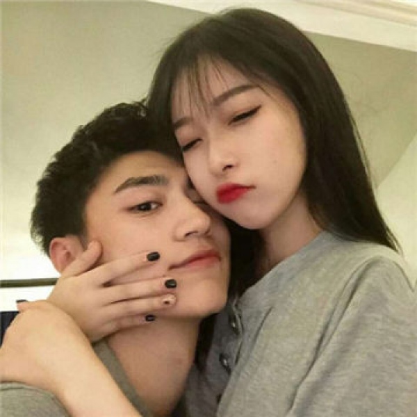 沈曦：一对两张恩爱情头