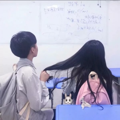 『草莓?』只是适应了环境做懂事的孩子.