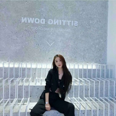 不盼星辰盼你，不追星月追你。