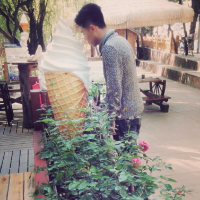 无奈。