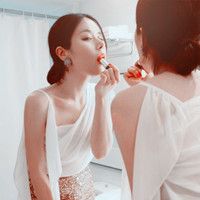 就这样静静的看着你