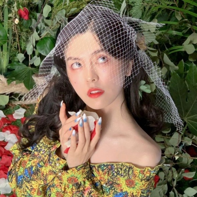 溺毙:意境复古风温柔简单气质魅力女头.如果词不达意 就把喜欢放心底