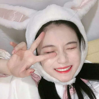 炒鸡可爱的女生头像