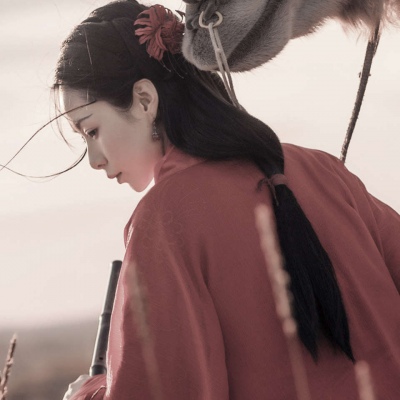 溺毙:意境唯美古风气质韵味优质女头.灯生阳燧火 尘散鲤鱼风