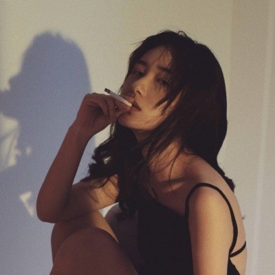 女生头像人间于此，欢喜是你