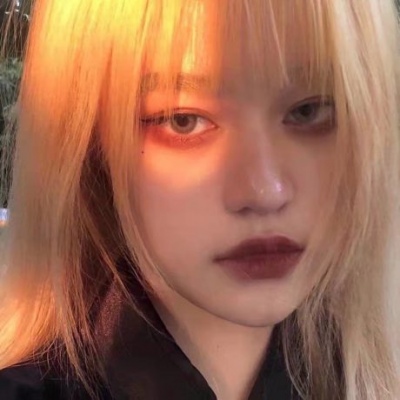 苏瓷:高冷个性女头（御姐 高冷 成熟 大头照 时尚）