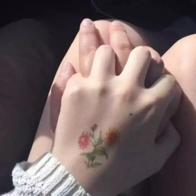最近手头有点紧，可以借你的手牵一下嘛