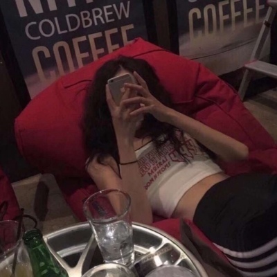 可爱时尚意境搞怪女头