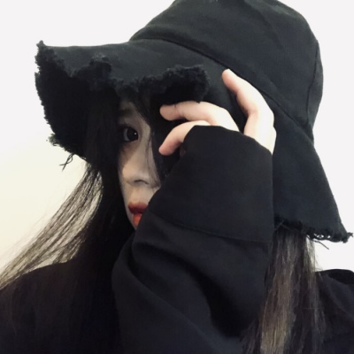 沫兮 气质女生高冷霸气 你所谓的感同身受不过是隔岸观火