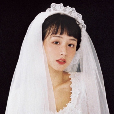 女头：你不要像任何人，因为我爱你。
