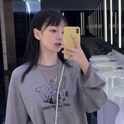 他是我生命里的一道光，但他照亮的永远是别人