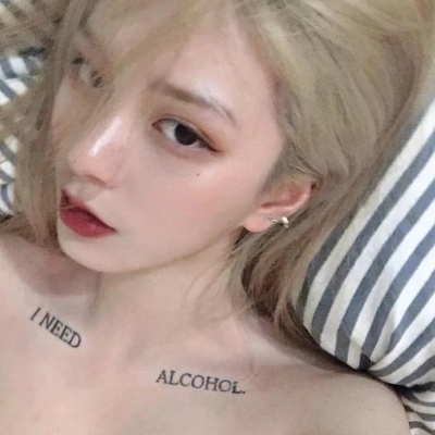 他是我生命里的一道光，但他照亮的永远是别人