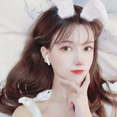 安奈 元气清新女头 想把我泡在牛奶瓶的情话包装成糖果 一把抓到你面前
