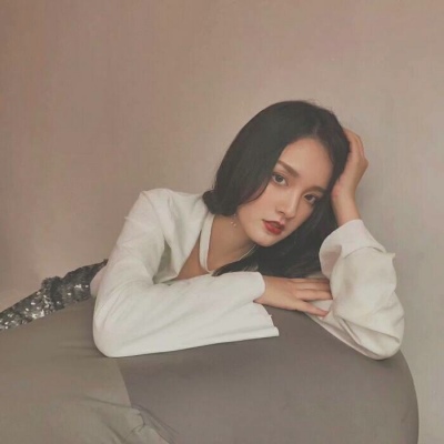 梦晚:气质女头/?所有眉眼间的故事，不是深情就是辜负