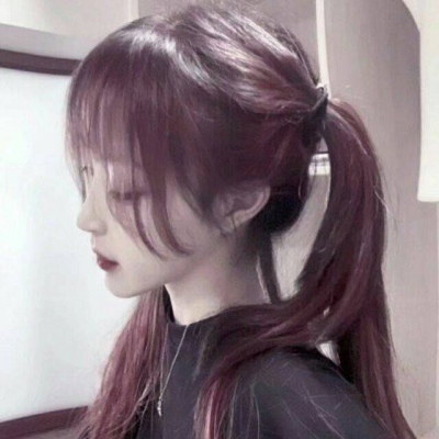我在人间贩卖黄昏，只为收集世间温柔去见你。