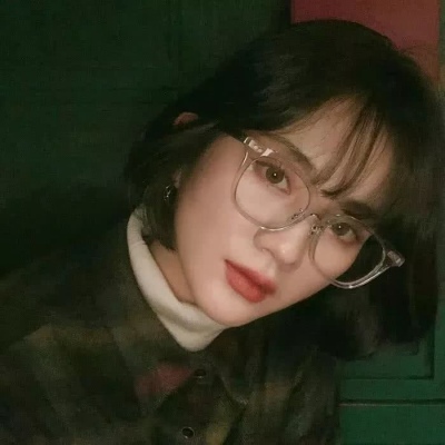 我在人间贩卖黄昏，只为收集世间温柔去见你。