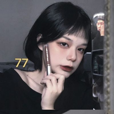 女生头像  回首亘年满月的怦然心动你扔拔得头筹.