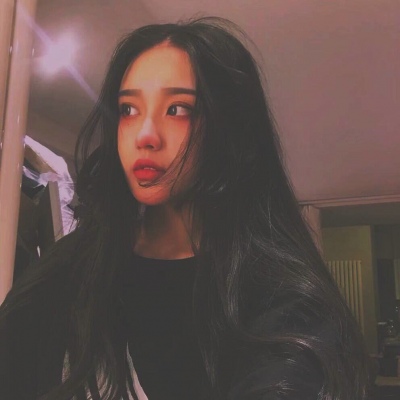 每个人都无法克制对美的向往，就像我无法克制对你的喜欢。