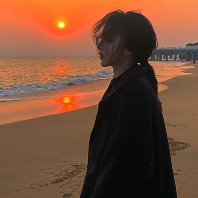 女生头像，霸气背影