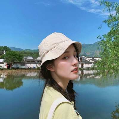 梦晚:侧脸女头/?  最感叹的莫过于一见如故，最悲伤的莫过于再见陌路