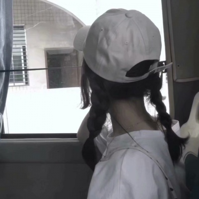 沫兮 可爱女生气质头像 我失望至极的表现就是一句话都不想说