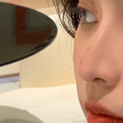 真人可爱女生头像  转眼间夏天成了故事，秋天成了风景.