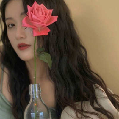 顾云曦：气质魅力迷人复古风真人女头