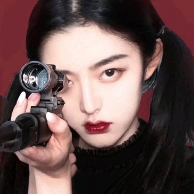 女生头像  萬事无常.