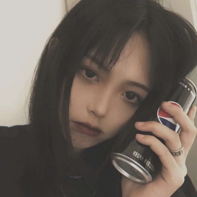 顾槿桉 优暗色系气质女生头像