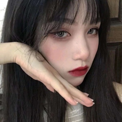 林挽挽/   林挽挽/  酷酷的女生头像