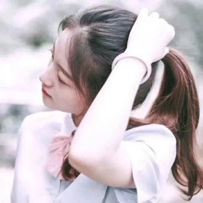 女生头像丨“你都要想东想西琢磨来琢磨去不累吗”