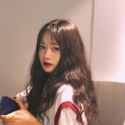 生活奇奇怪怪，我得可可爱爱。